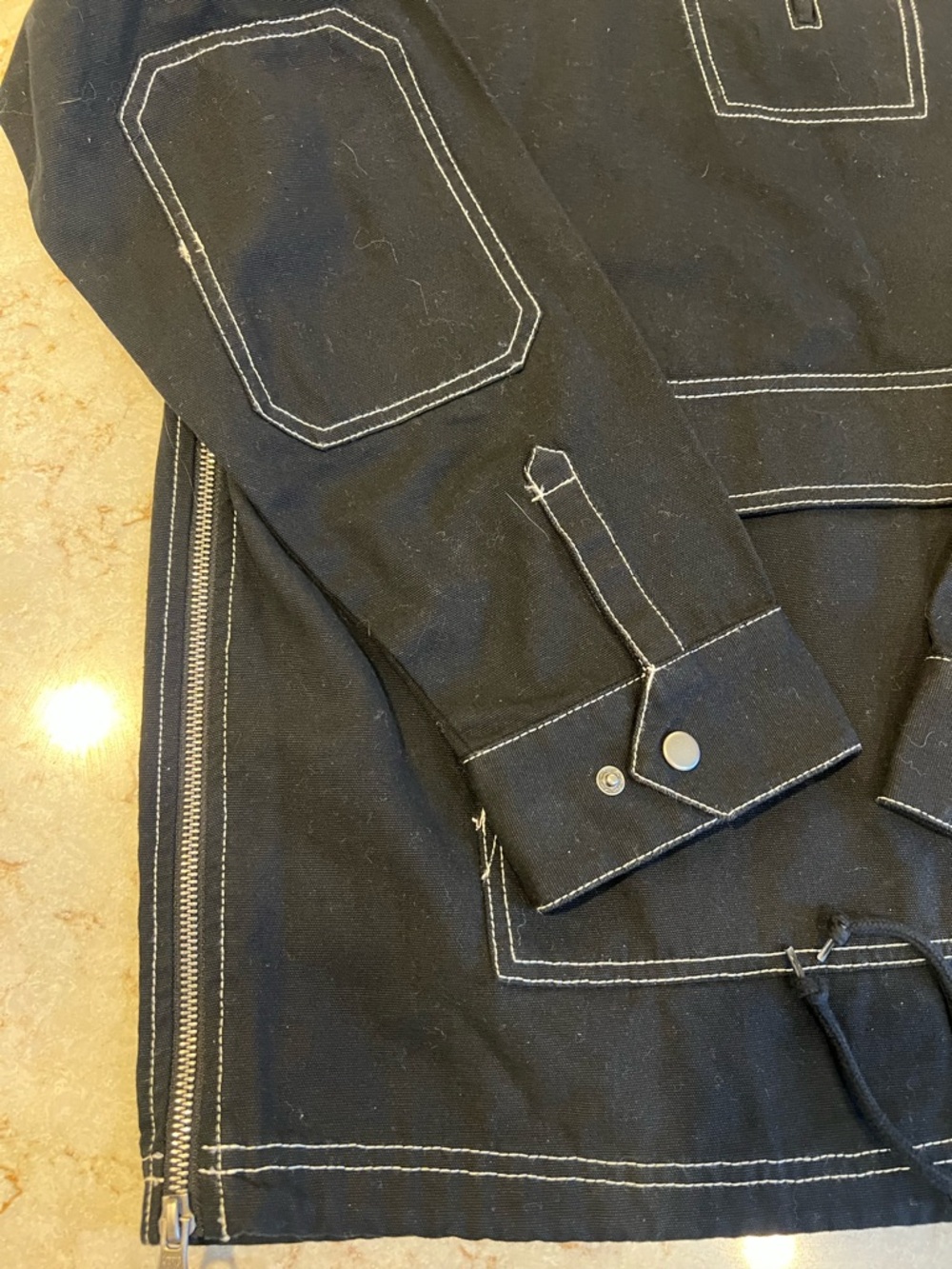 Vans Black Jacket with White Logo and Stitching - Picture 4 of 10